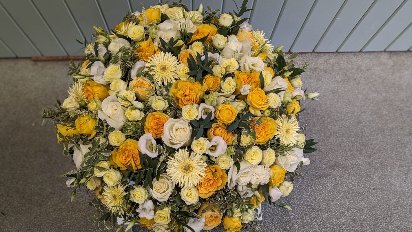 Yellow & White Posy