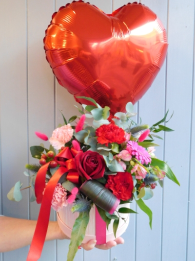 Valentine Hatbox with Balloon