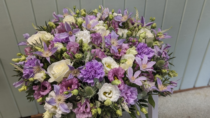 Lilacs Posy Pad