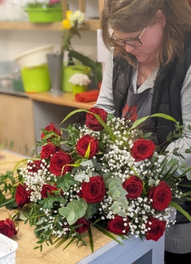 Red Rose Dozen Bouquet